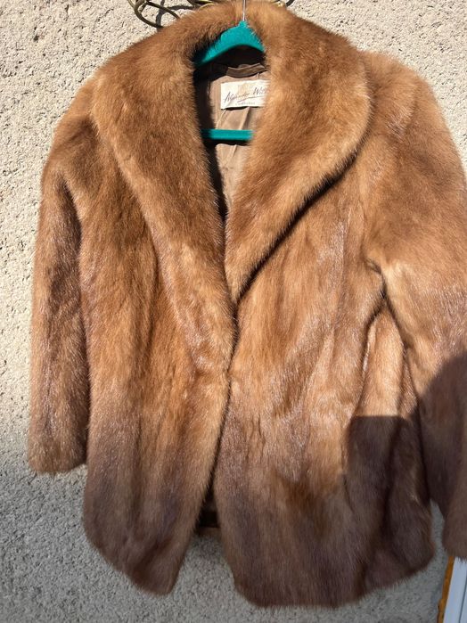 Шуба натуральна норка авто-леді
