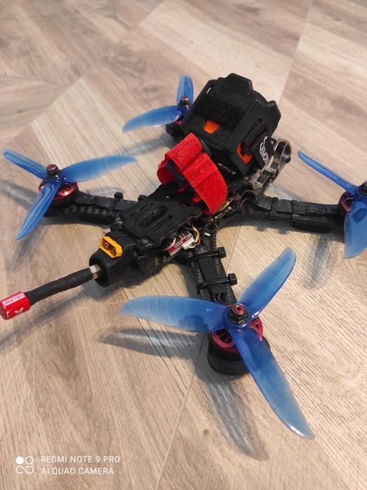 Dron FPV 5"/Cali MAMBA, Foxeer, T-Motor, TBS CrossFire, Runcam