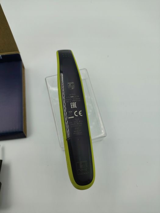 Philips OneBlade Pro 360 QP6552 trymer wodoszczelny 90 min