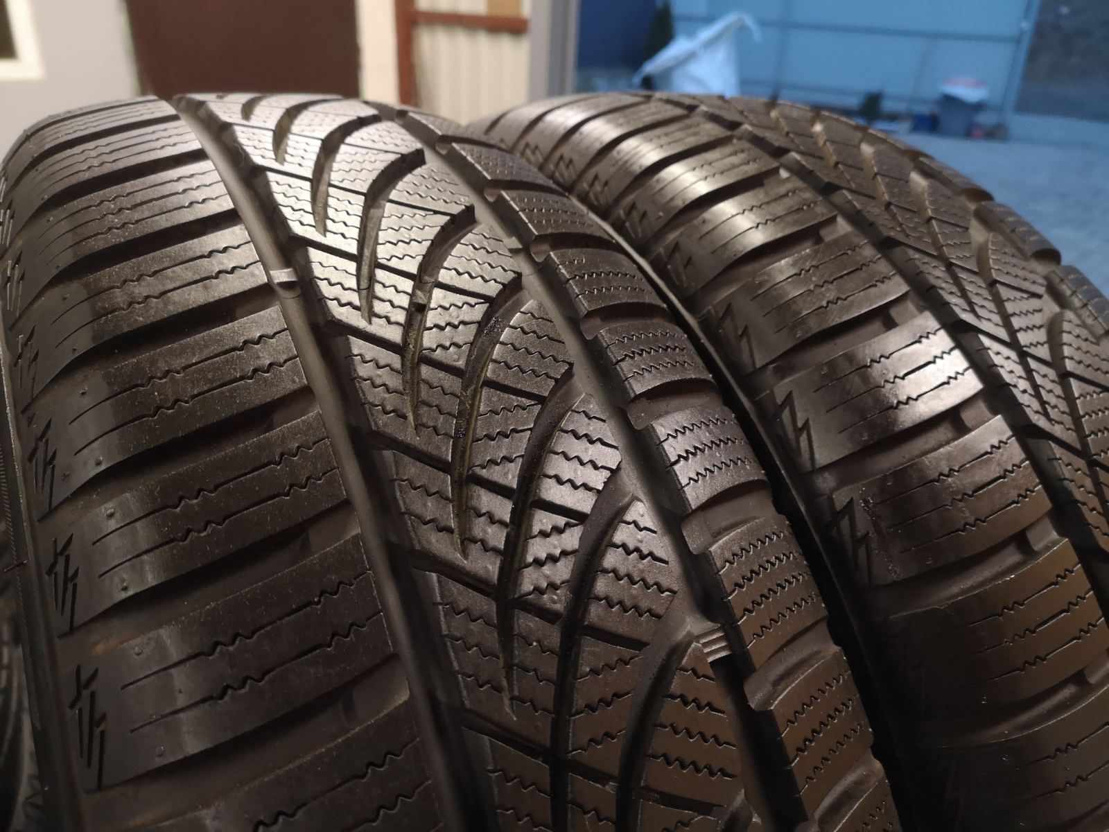 Всесезон резина ПАРА 215/70 R15 AT Yokohama Geolander G015 AT