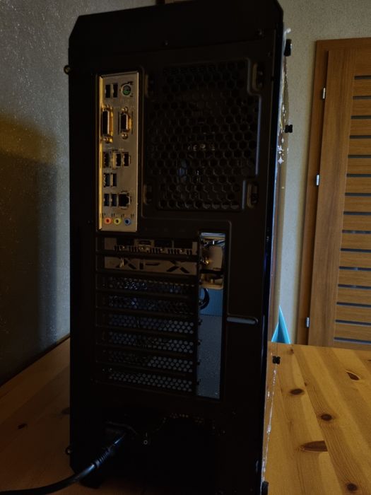 Komputer gamingowy (PC do gier ) rok gwarancji, folia Rx6700xt Ryzen 5