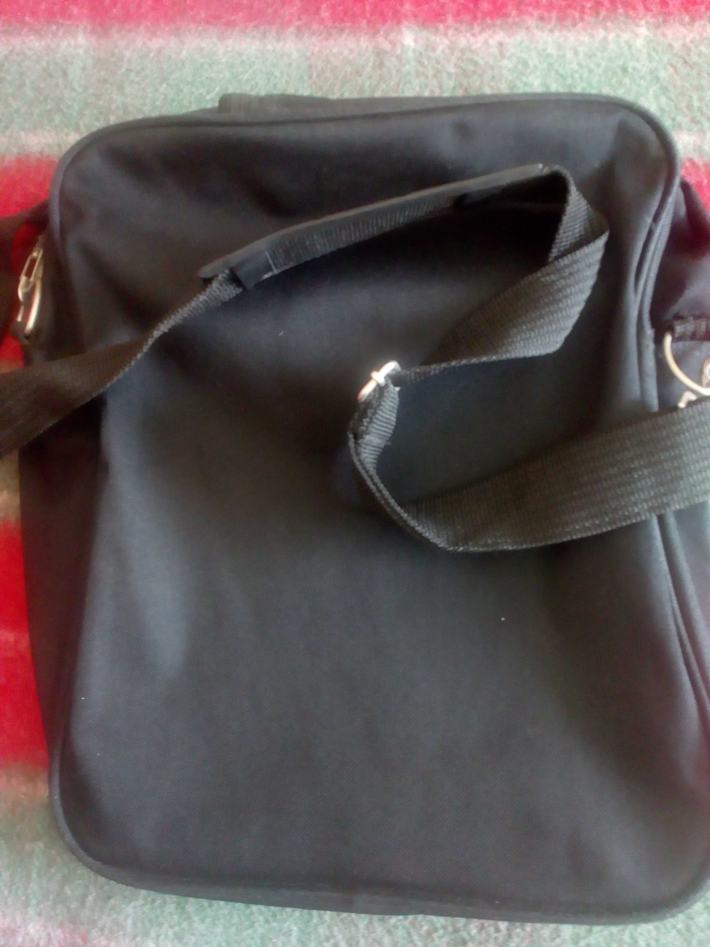 APC - torba na ramię z logo firmy APC