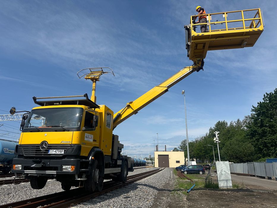 MERCEDES Podnośnik/Podest do TRAKCJI - dwudrożny dwudrogowy szynowy