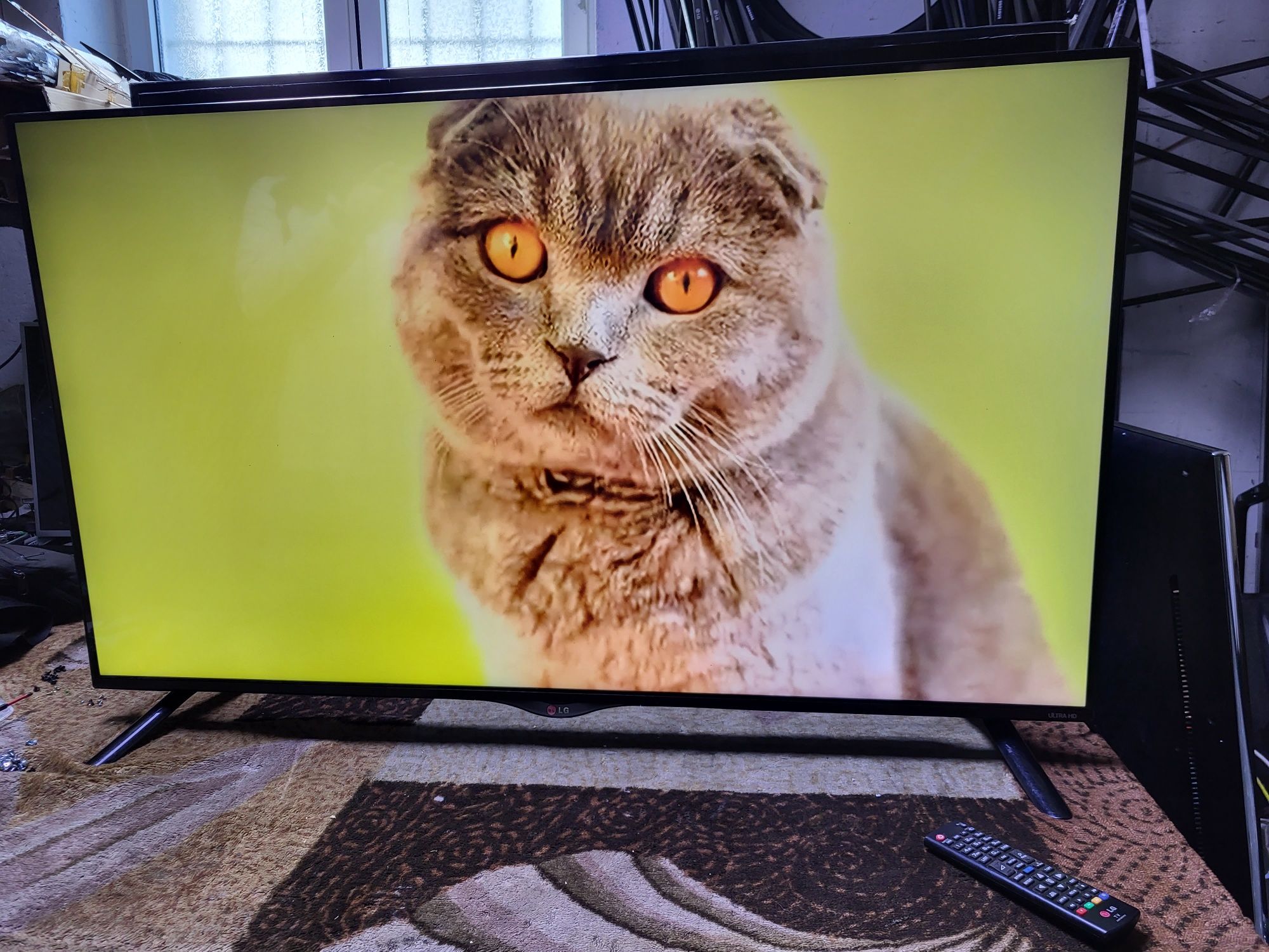 Smart tv lg 49"  YouTube Netflix wifi