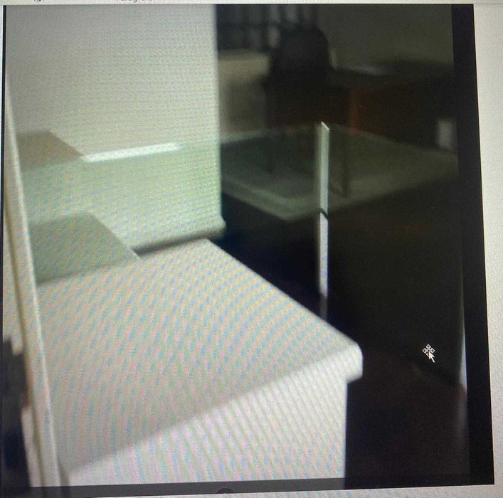 Móvel com secretaria de vidro