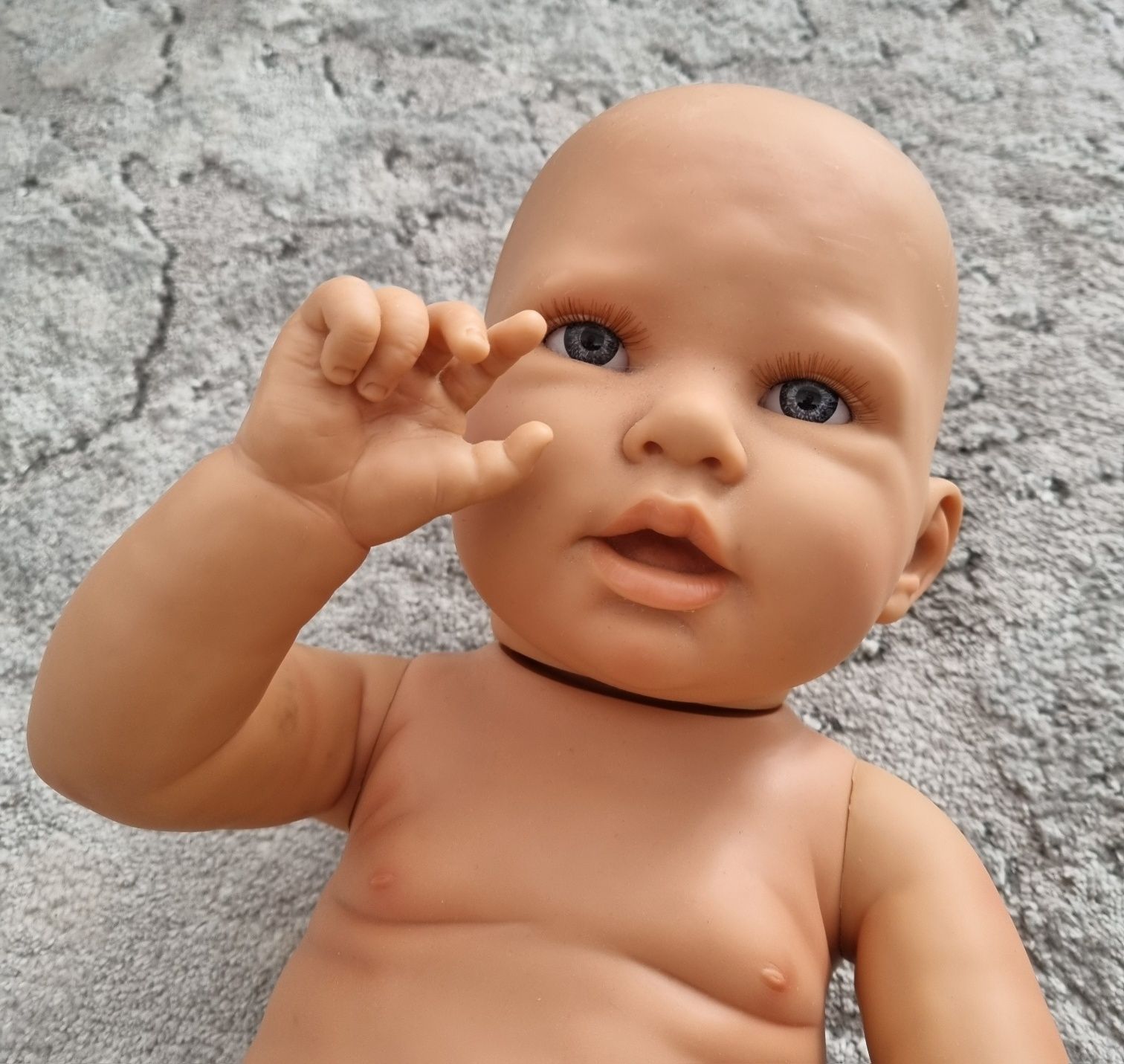 Lalka jak prawdziwe dziecko