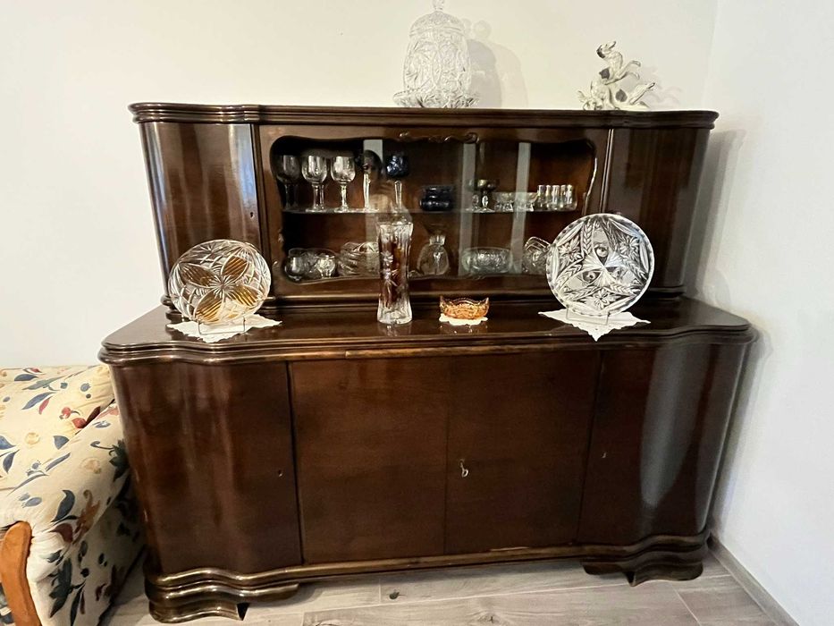 Dębowy kredens Art Deco