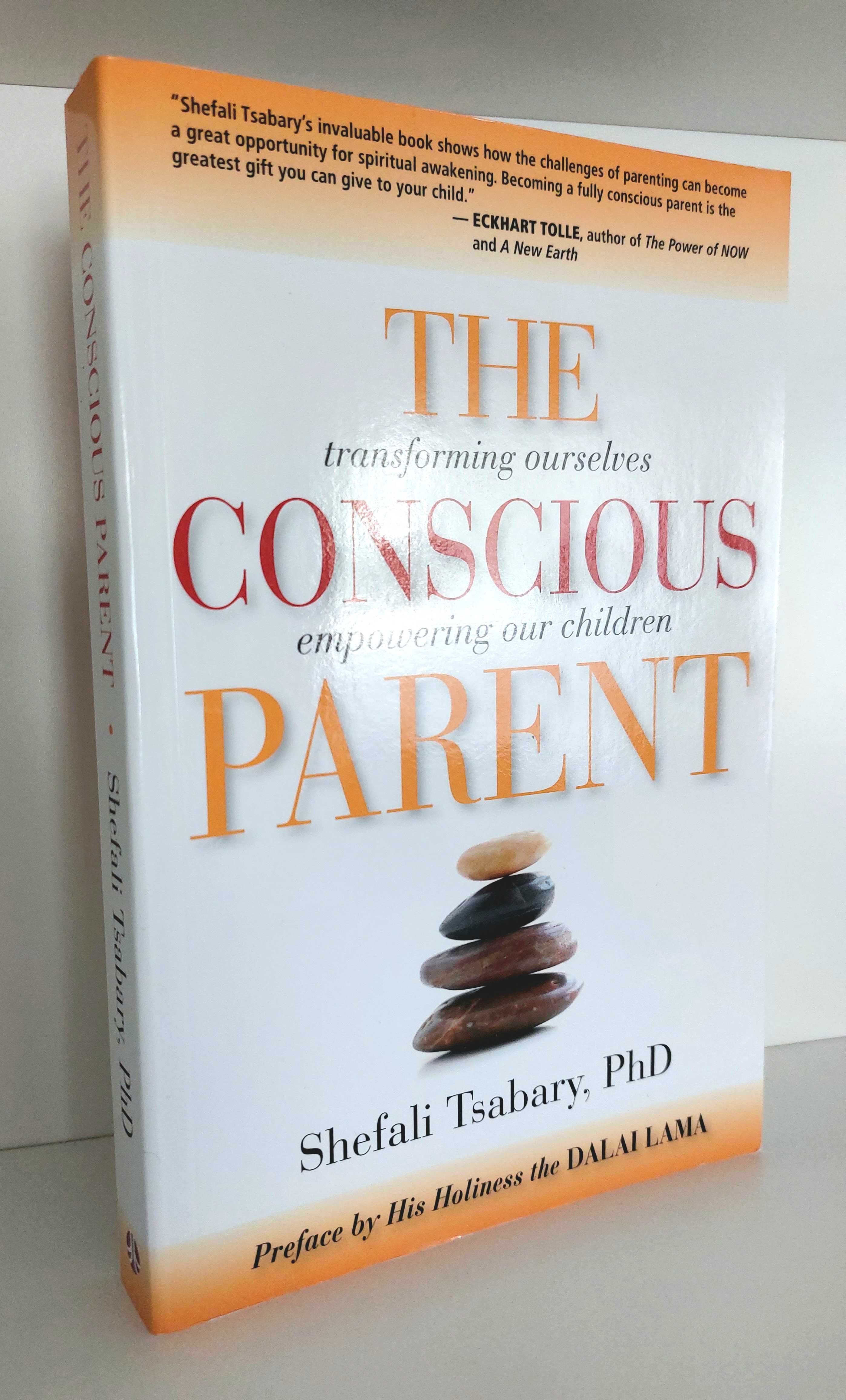 Livro The Conscious Parent, Shefali Tsabary (inglês)