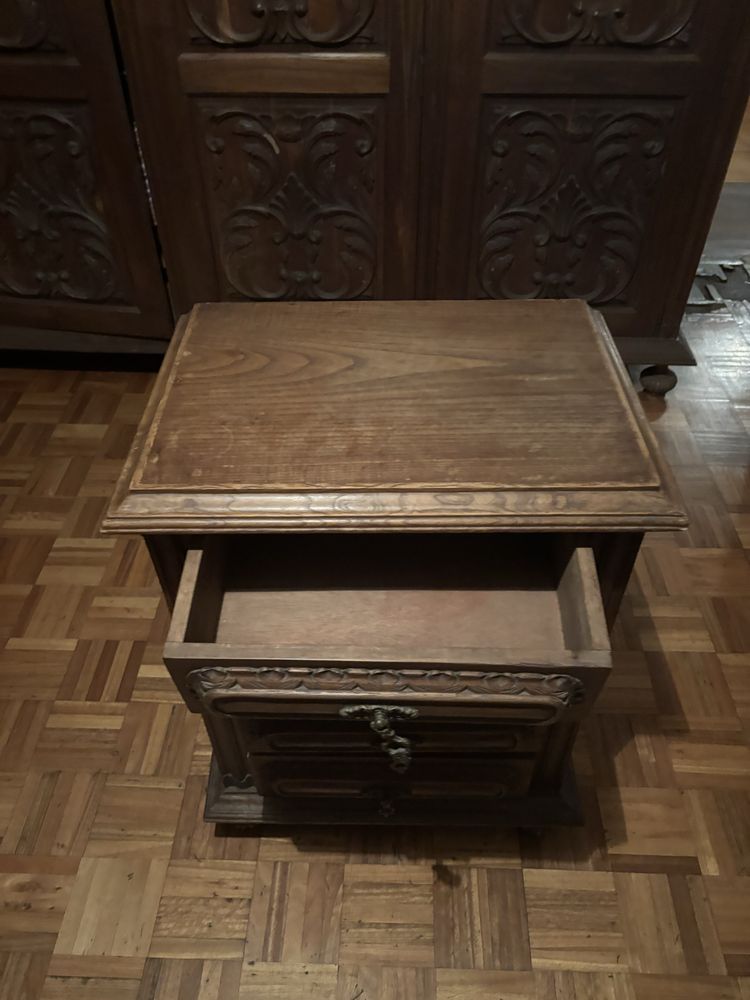 Mesa de cabeceira de Madeira (negociavel)