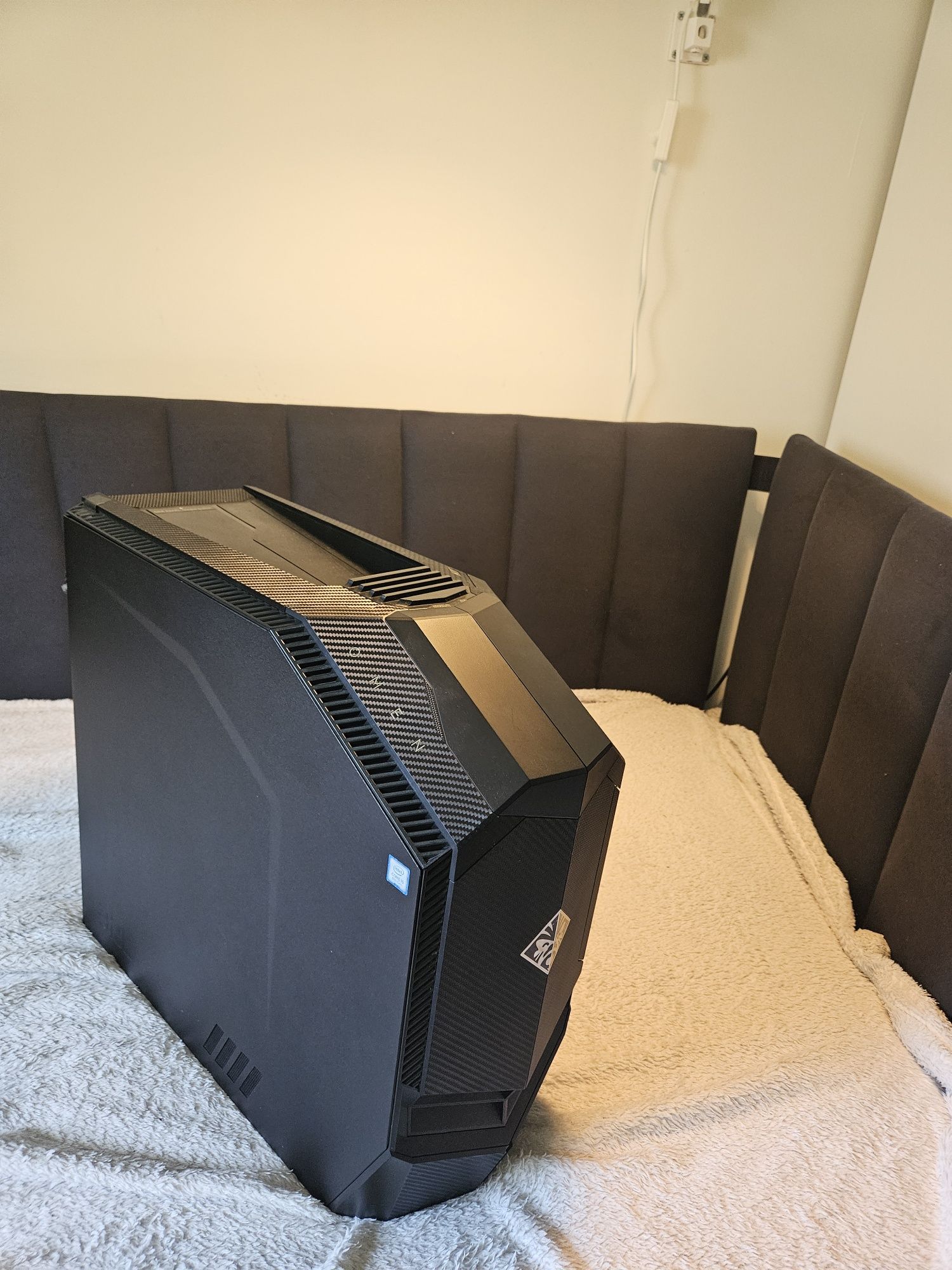 Komputer Stacjonarny HP Omen 880 GTX 1060 Ti Intel Core i5 8th gen 8Gb