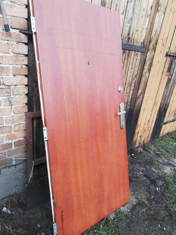 Drzwi metalowe zewnetrzne 198x91x4.5cm