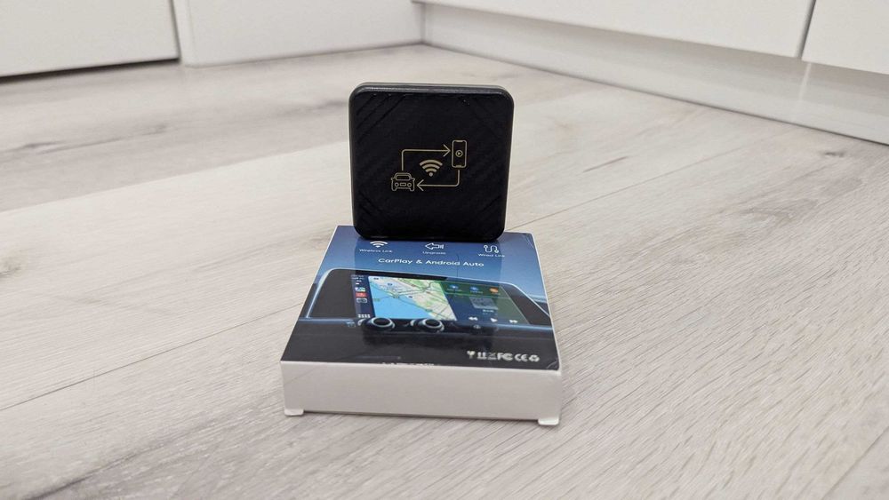 Бездротовий адаптер CarPlay Box перехідник з дротового на бездротовий