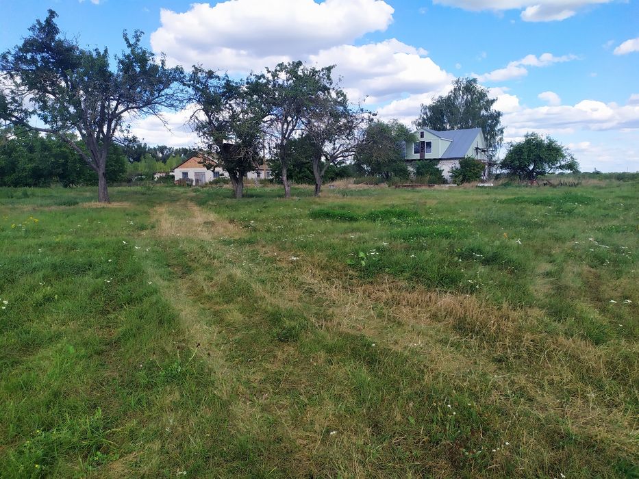 Продам земельну ділянку