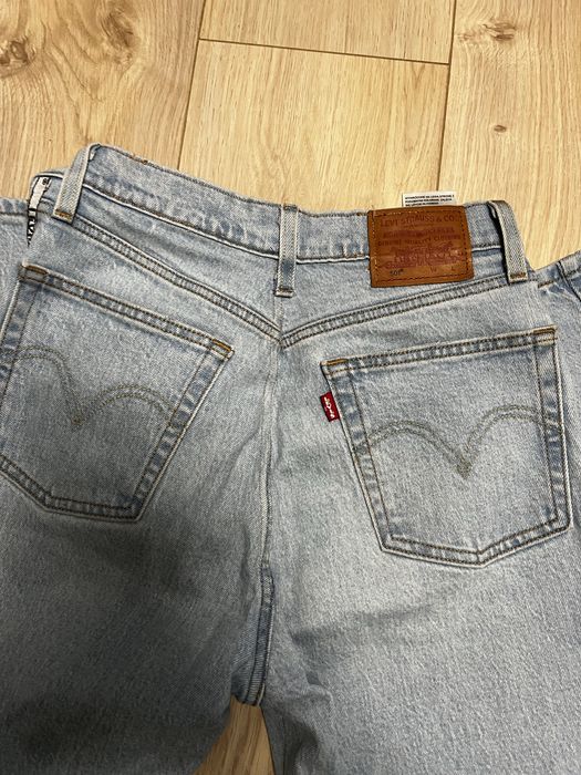 Якісний джинс на високій посадці в розмірі s