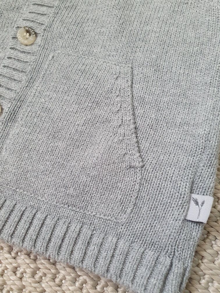 Sweterek zapinany na guziki dla chłopca 68 szary bdb stan