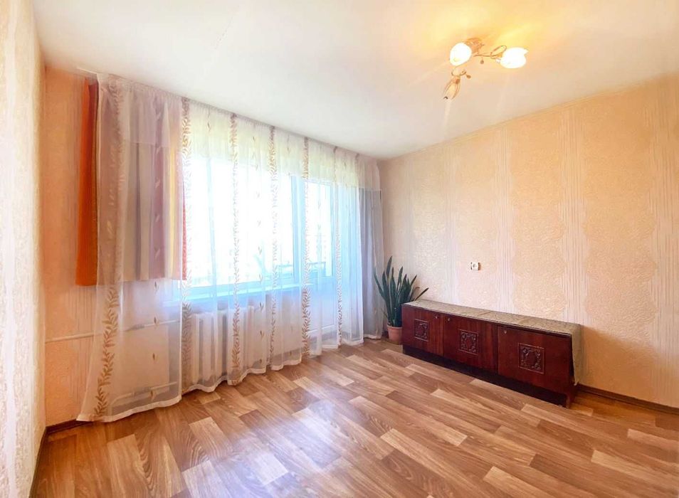 1 кім в багатоповерхівці 12 КВАРТАЛ (698396)