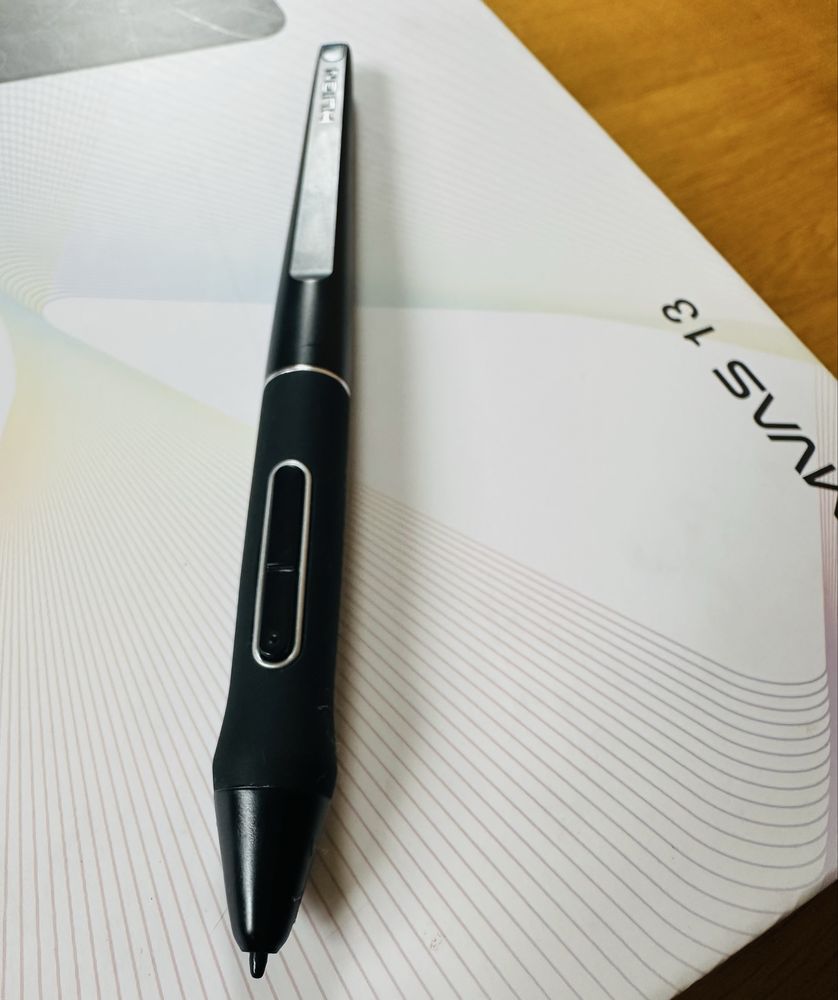 Tablet graficzny 13,3 cala Huion KAMVAS 13 LCD profesjonalny