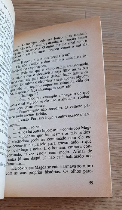 Livro -  Uma Aventura no Palácio da Pena Nº 26