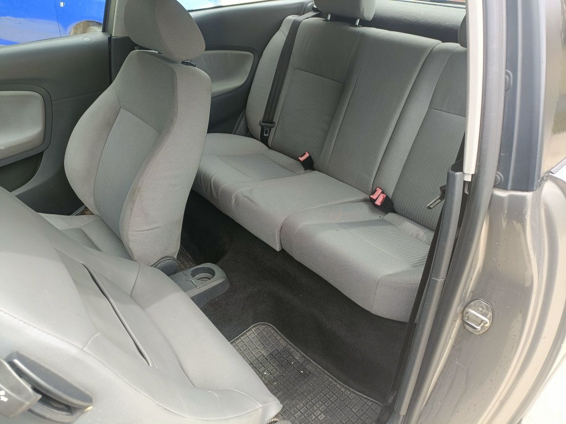 Seat Ibiza Lift ekonomiczny 1.2 benzynka z klimatyzacją