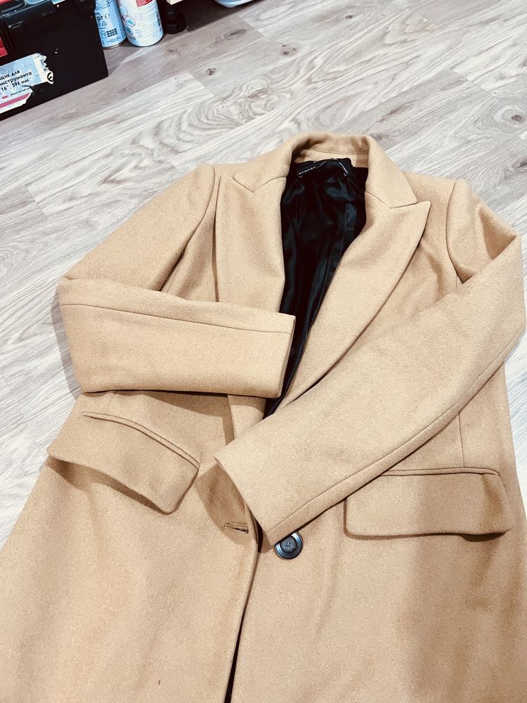 Шерсть деми пальто оригинал женское Zara оригинал пальтишко бежевое хс