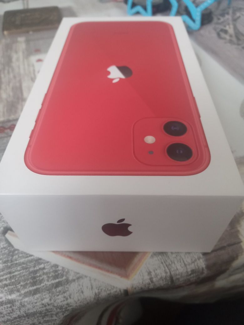 Pudełko od telefonu iPhone 11 a2221