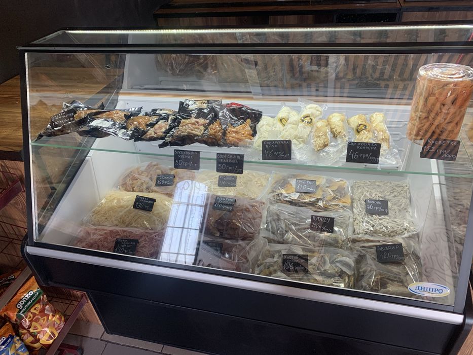 Продам  Холодильник під снеки Дніпро торг 125 см