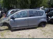Nissan Note E11..