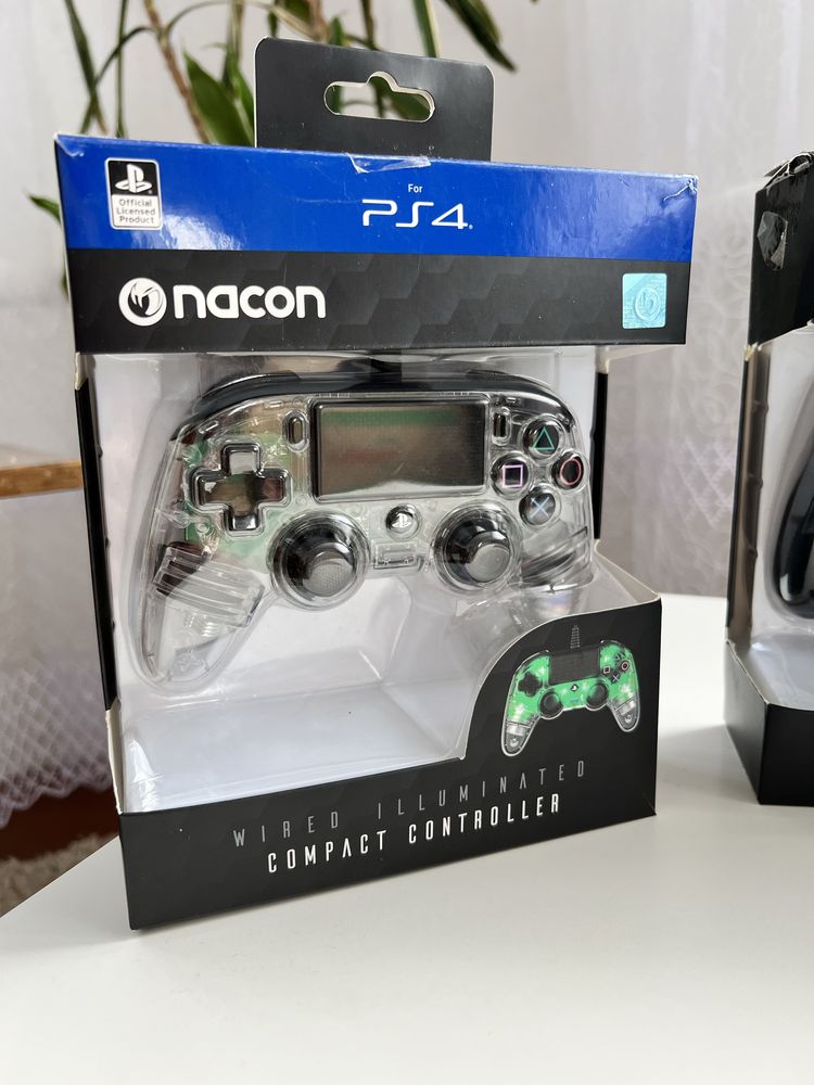 Nacon Wired Illuminated Compact Controller PS4