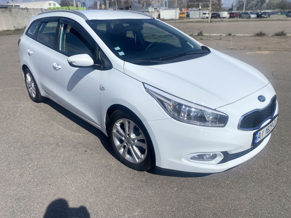 Kia Ceed 2014 1.6Crdi