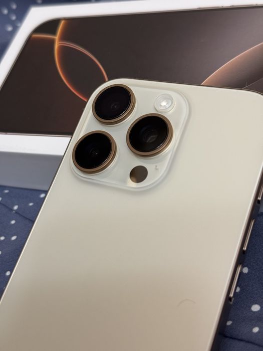 Iphone 16 pro desert titanium 256 gb