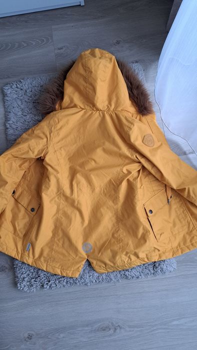 Зимова куртка парка для дівчинки.