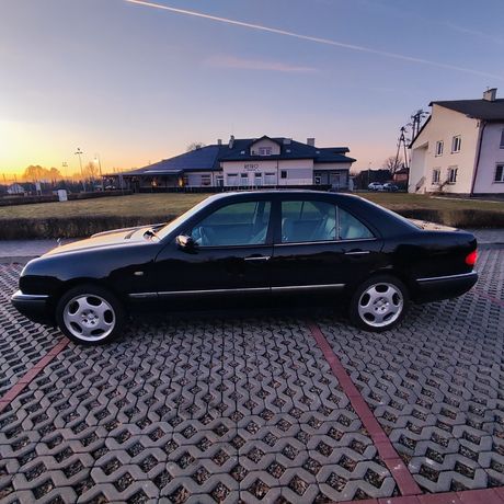 Mercedes Benz E320 4MATIC V6 m112, cena do końca weekendu