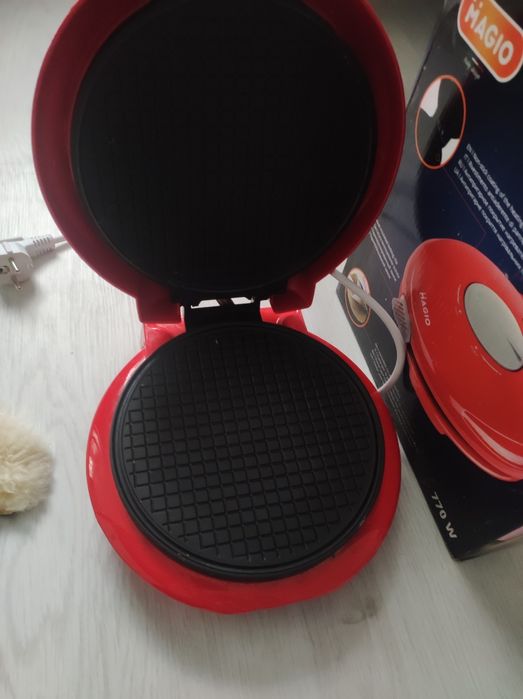 Вафельниця Magio