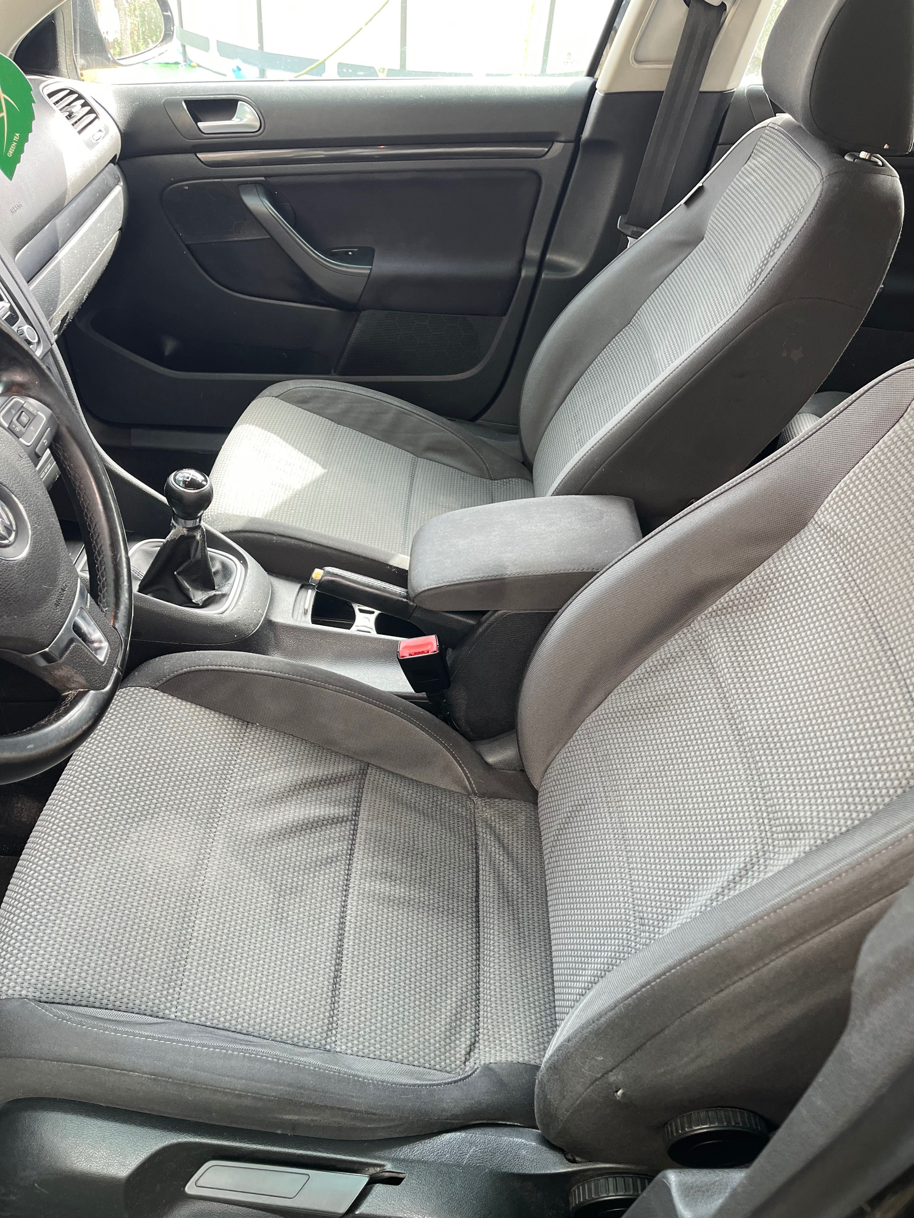 Vw golf variant VI