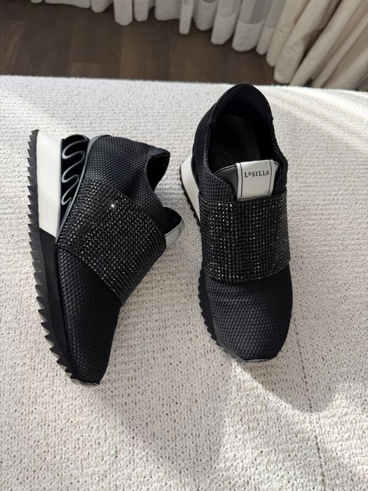 Кросівки з камнями Le Silla