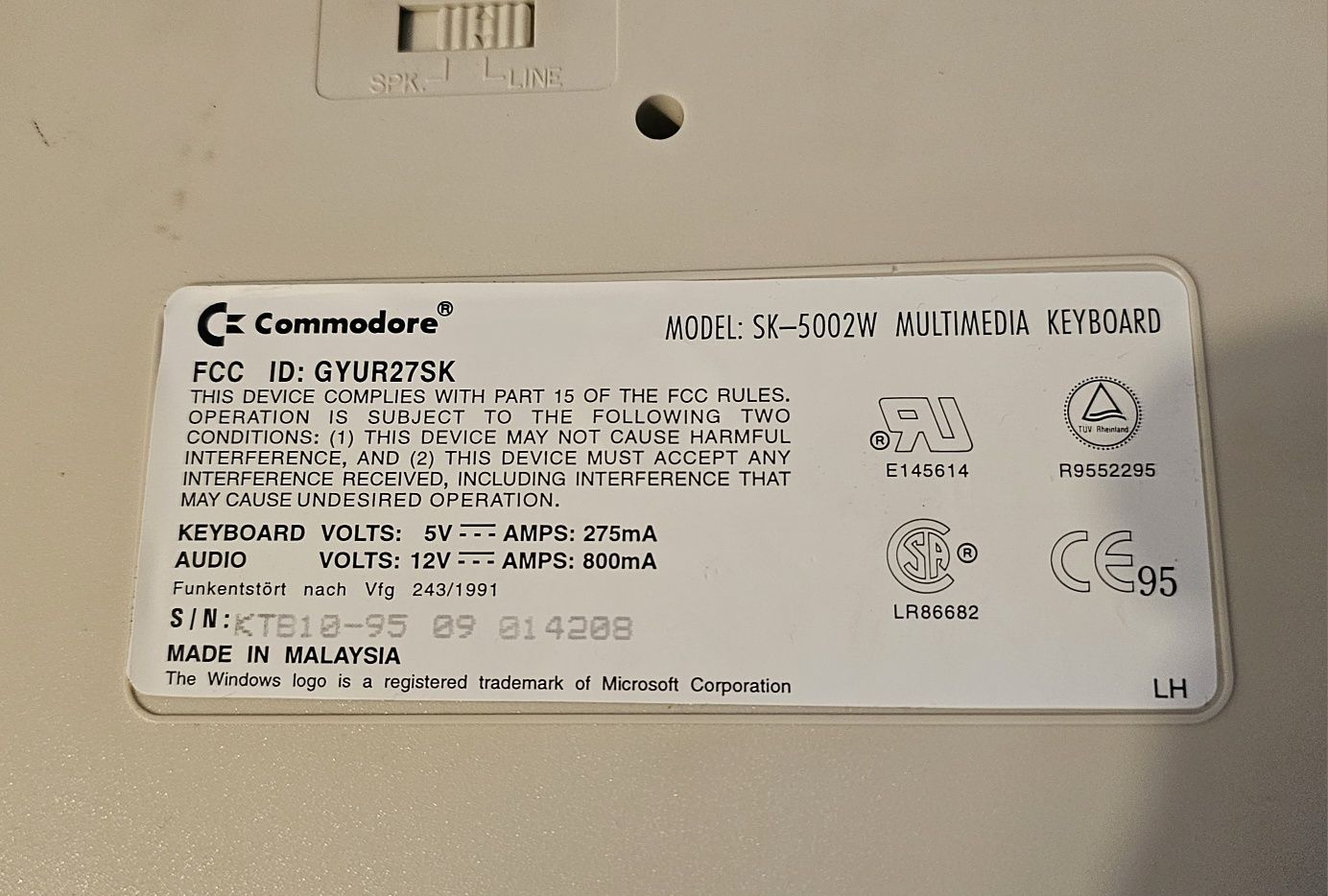 Zestaw komputerowy retro, Commodore PC
