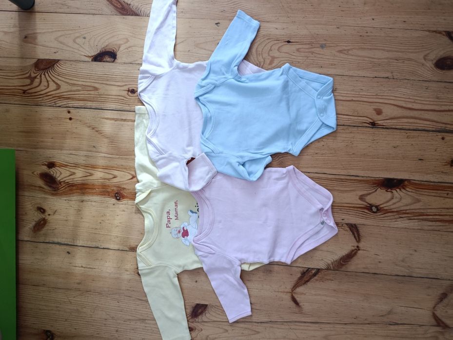 Paka Zestaw ubranek niemowlęcych, piłka gimnastyczna