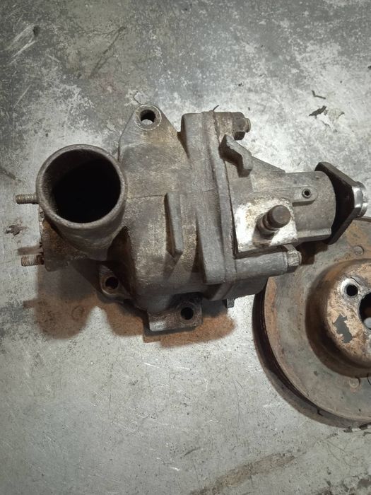 Продам помпа ВАЗ 2101-2107