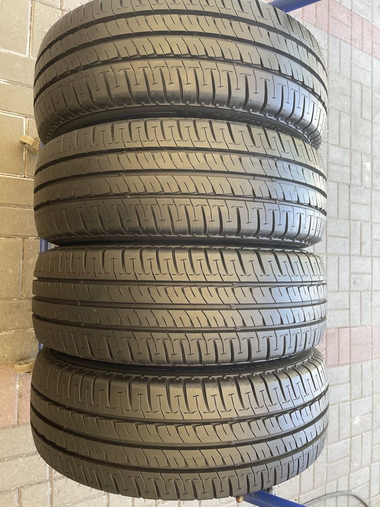 215/60R17C Michelin Agilis 109/107T