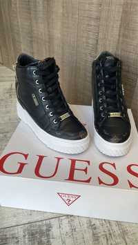 Кросівки. Снікерси Guess. Оригінал