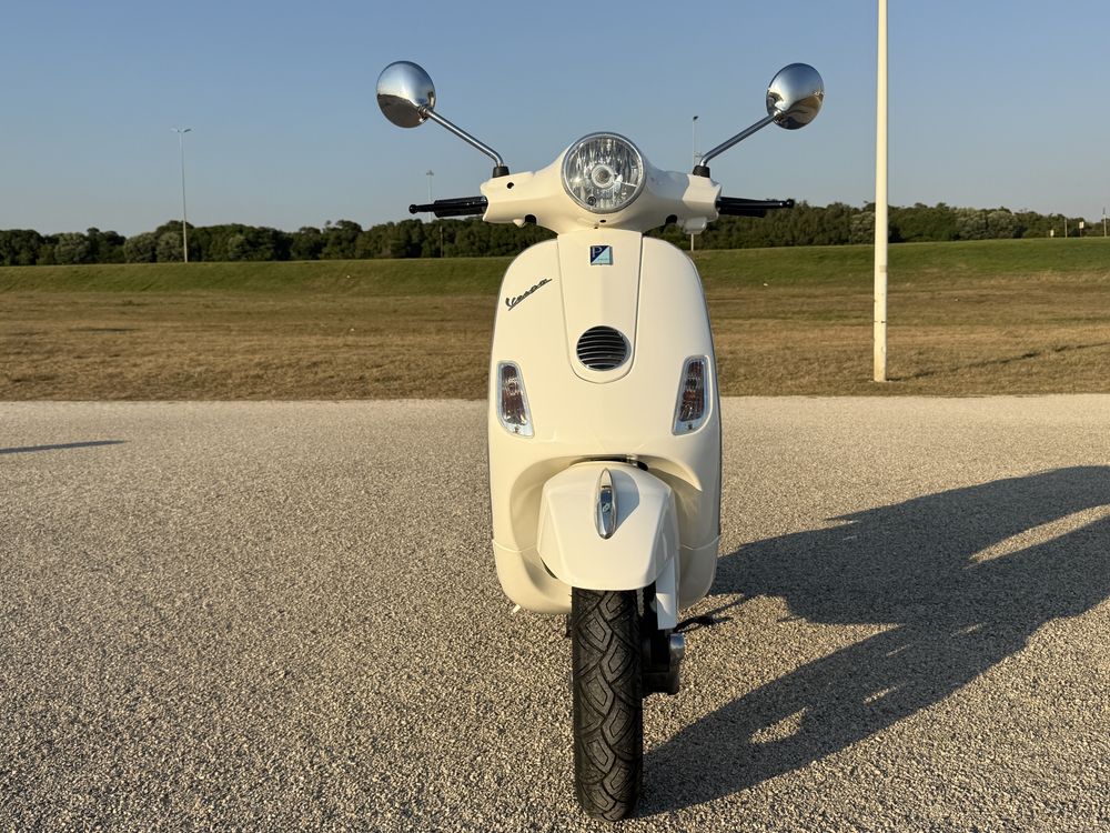 Vespa LX 125ie PARA VENDA – PRONTA A ROLAR!