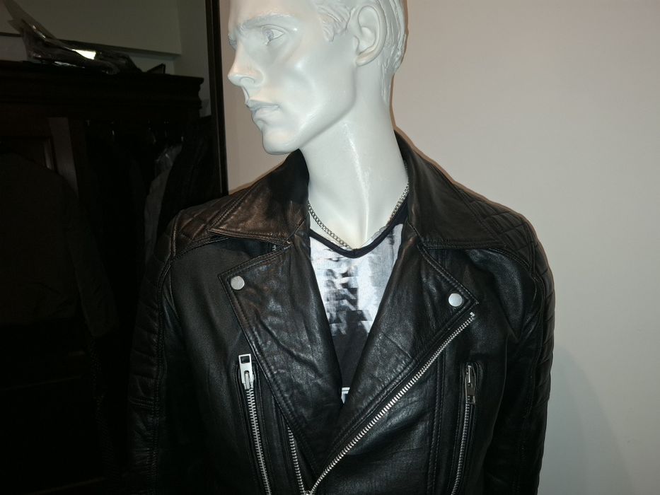 Blusão  em couro(pele) estilo Baker