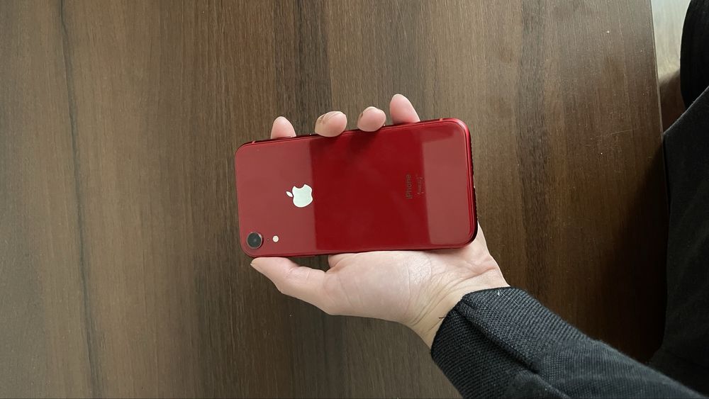 Айфон XR в идеальном состоянии!