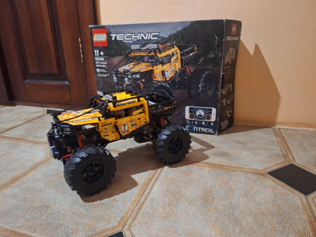 Продам lego technic 42099
