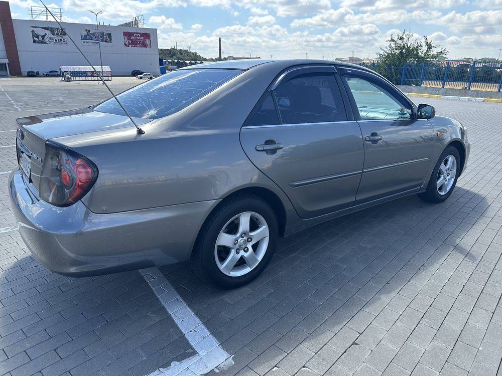 Toyota Camry 30 3.0 газ /бенз