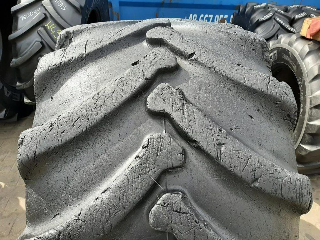 Opona używana leśna 710/45-26.5 ; 710/45R26.5 NOKIAN 2900zł W4373