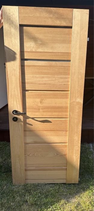 Sprzedam drzwi drewniane