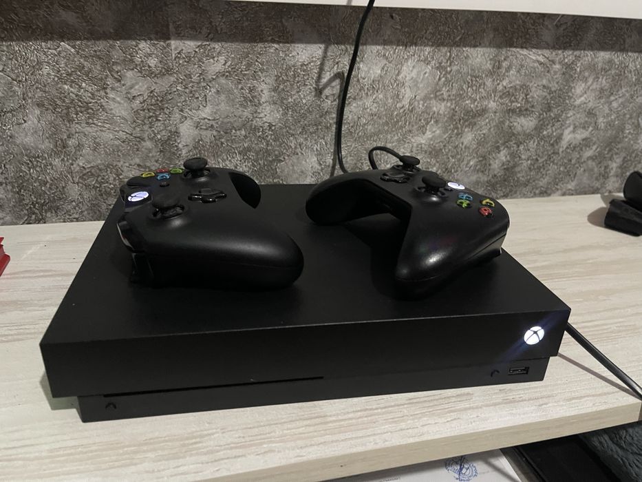 Xbox one X 1 Tb терміново