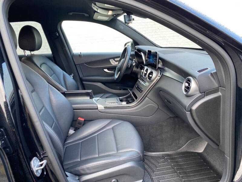 2021 Mercedes-Benz GLC 300 4MATIC