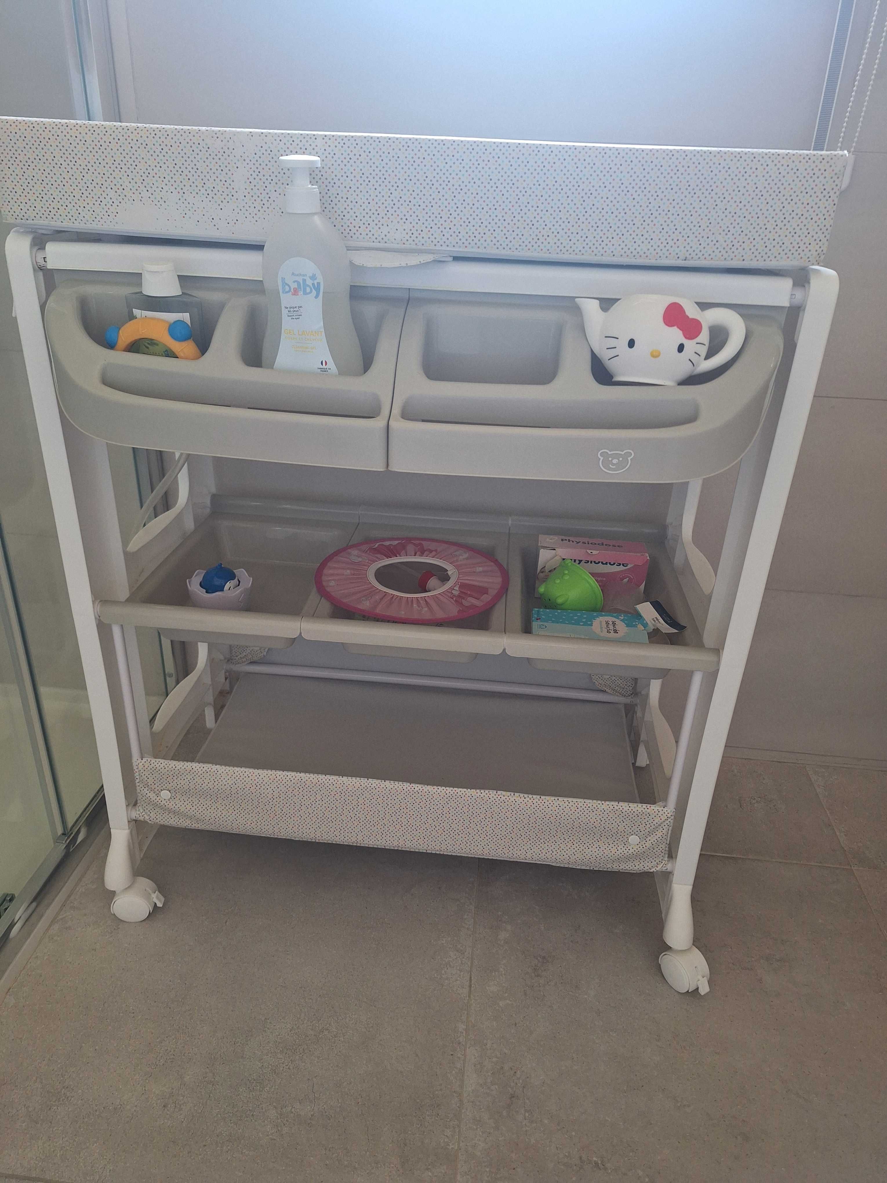 Vendo banheira bebe com muda fralda